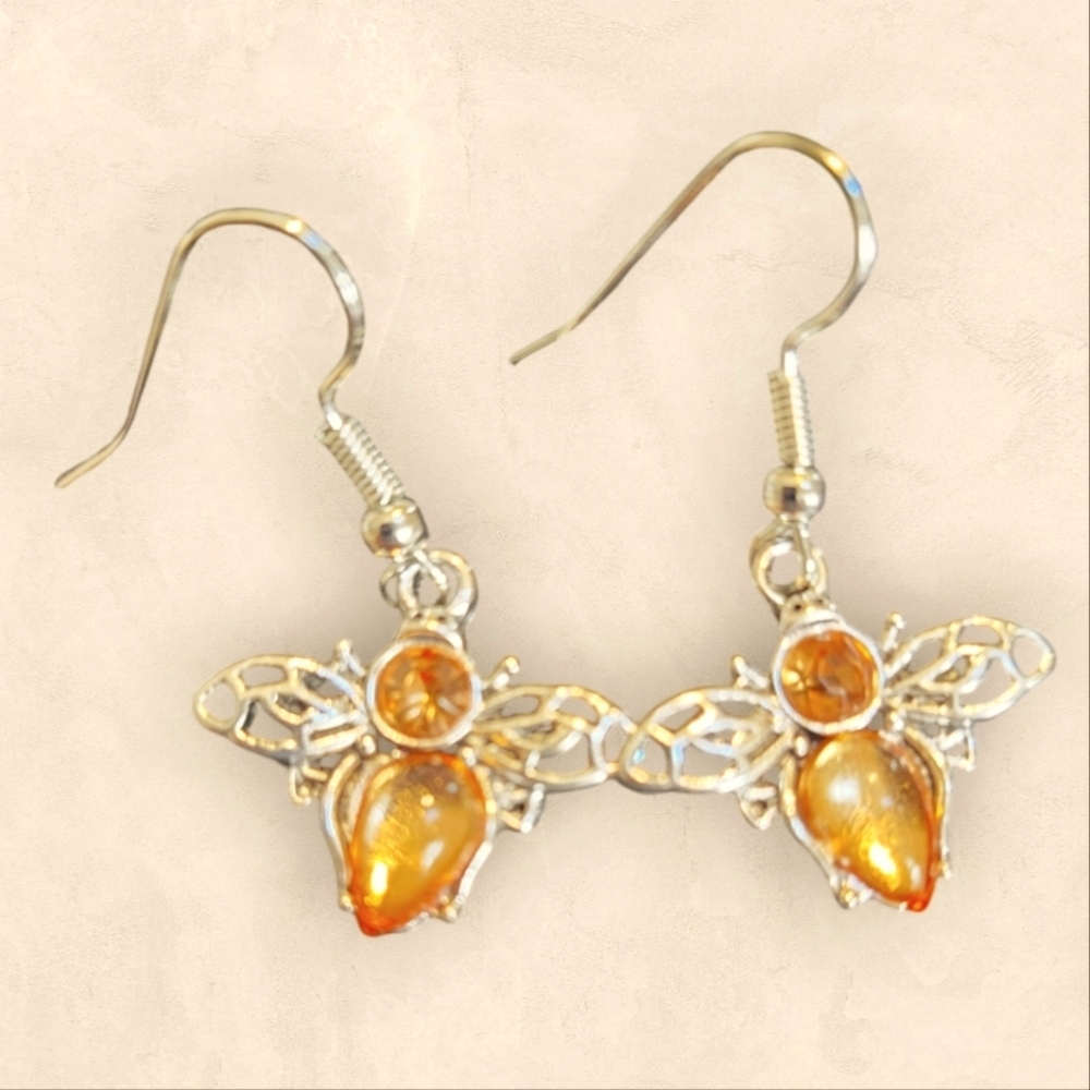 Bee 🐝 Earrings